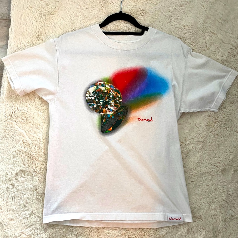 Diamond white t-shirt medium